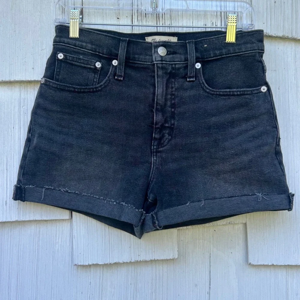 Madewell High-Rise Denim Shorts in Lunar Wash Black Size 26 Raw Hem Cuffed